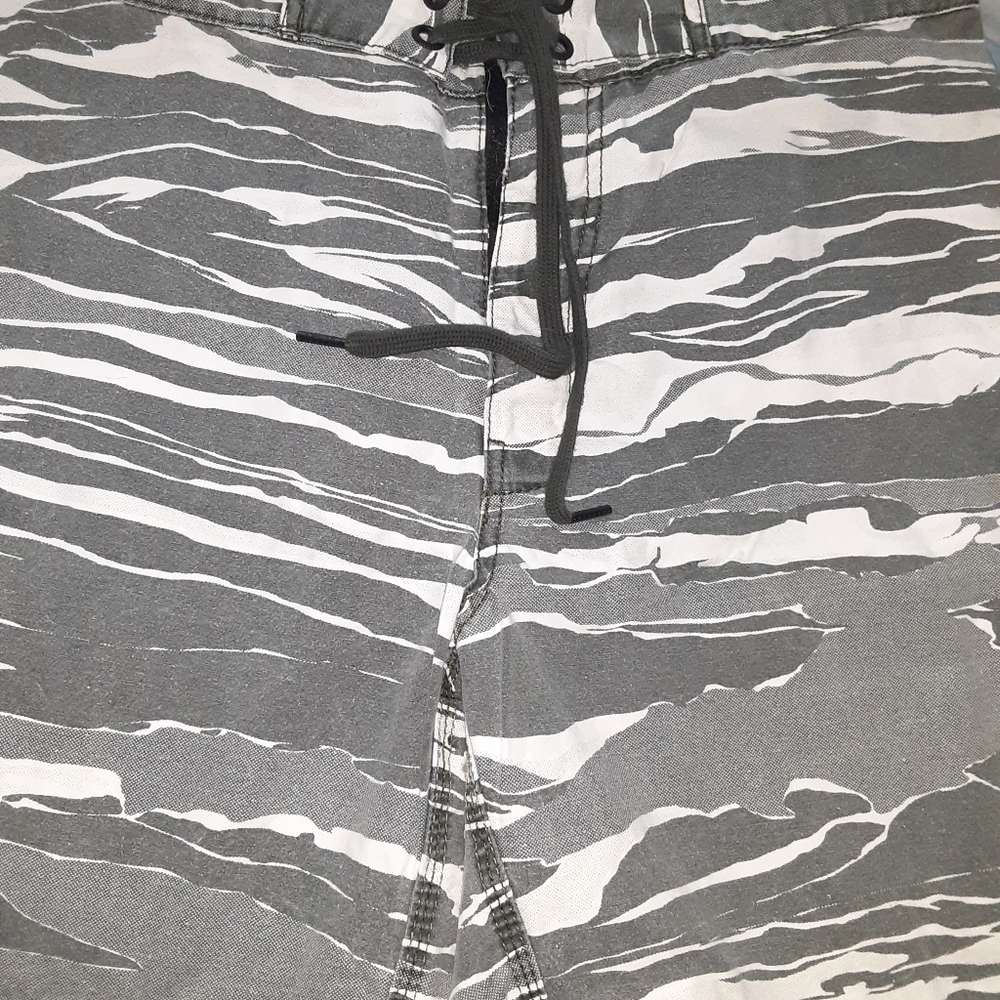 Mens 30 waist Board Shorts